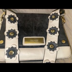 Ladies Steve Madden purse